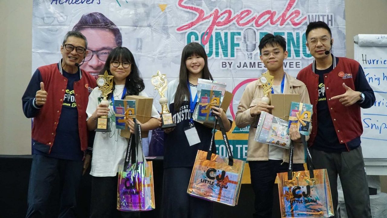 Momen Speak With Confidence
